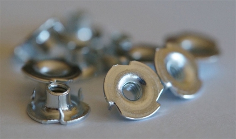 Picture of 10 x Blind Nut 4-40
