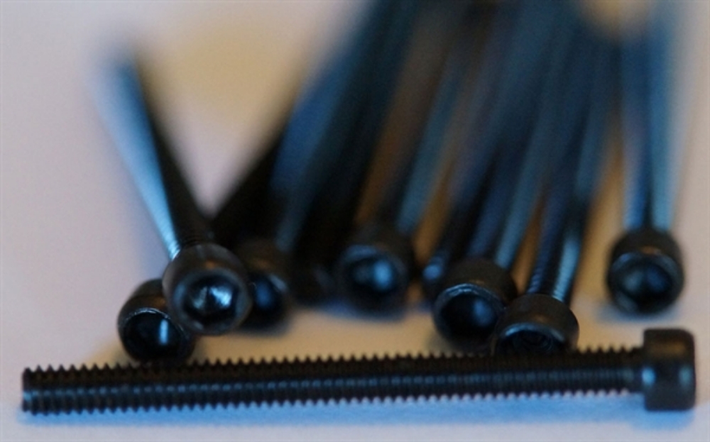 Picture of 10 x 2-56 1 Inch Socket Head Threads